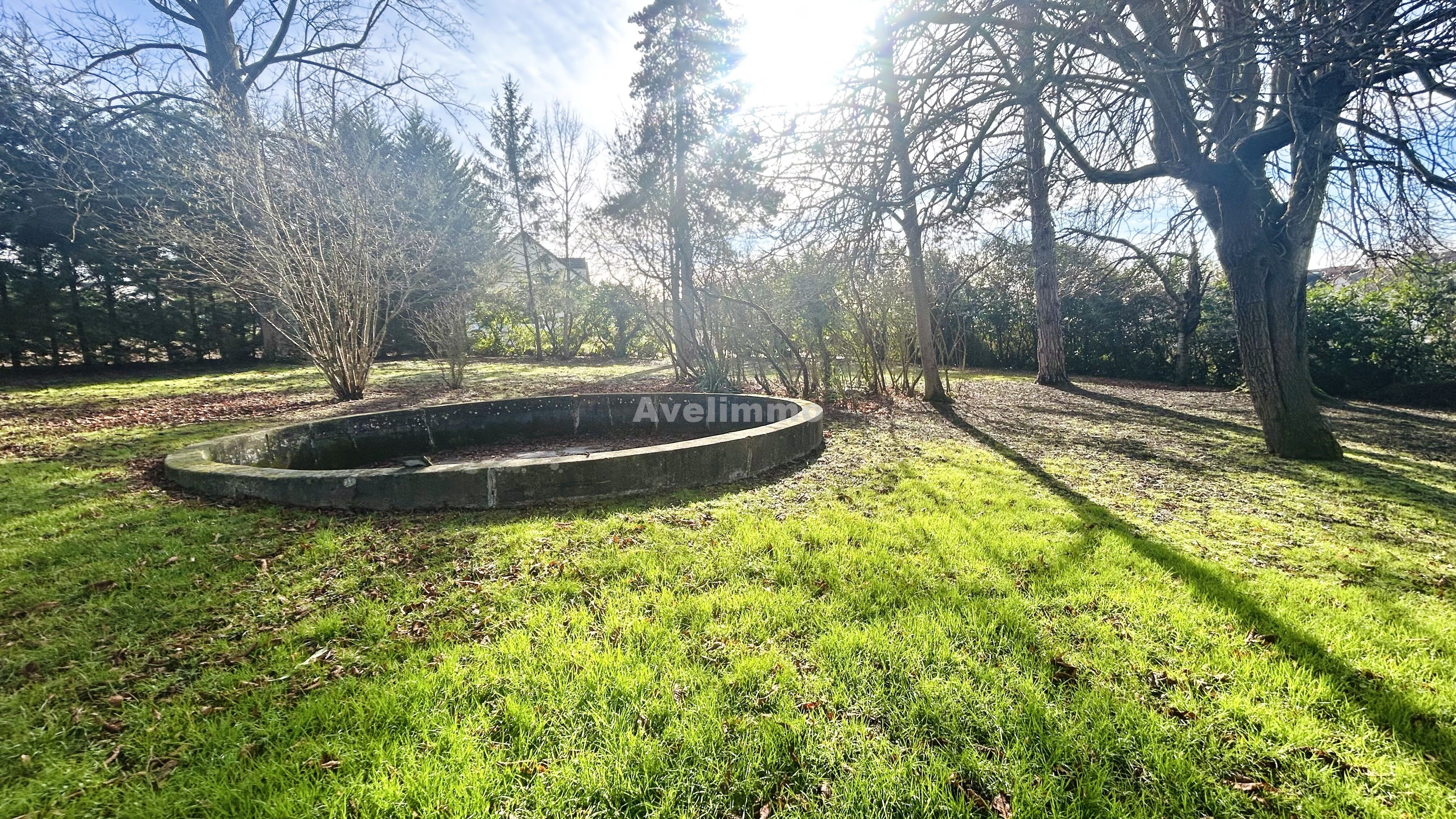 Terrain à bâtir de 1 006m²