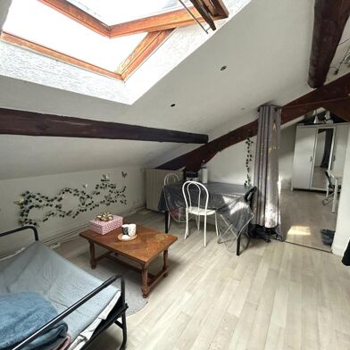 Appartement 2 pièces 335 €