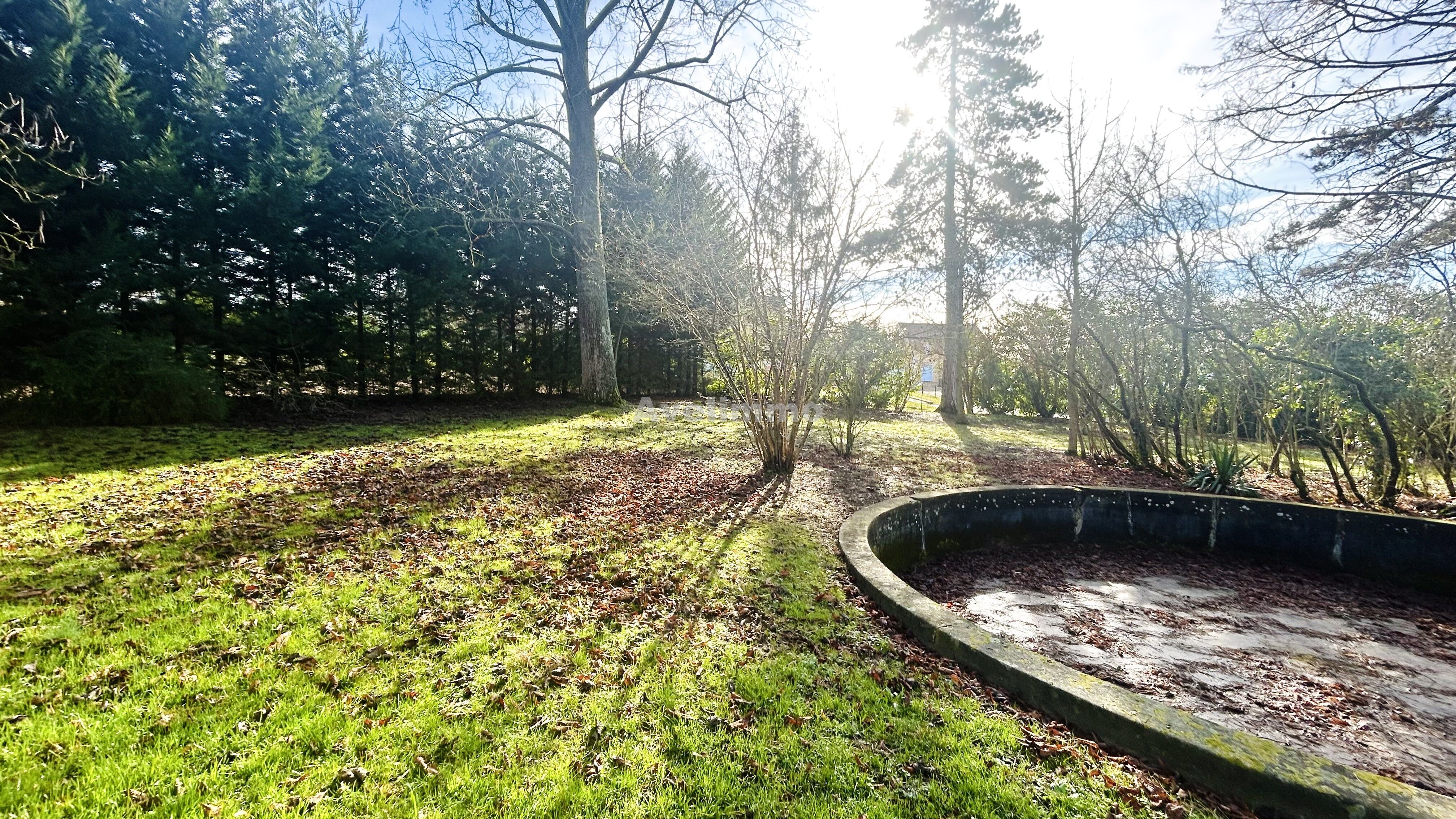 Terrain constructible à vendre de 499m2