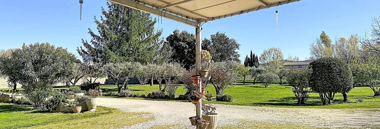 Maison 9 Pièces 215 m² à vendre à Lauris (84360)