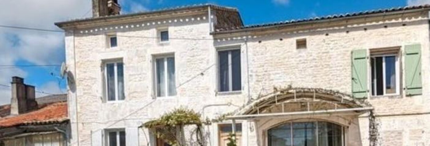 Maison 7 Pièces 243 m² à vendre à Rouillac (16170)