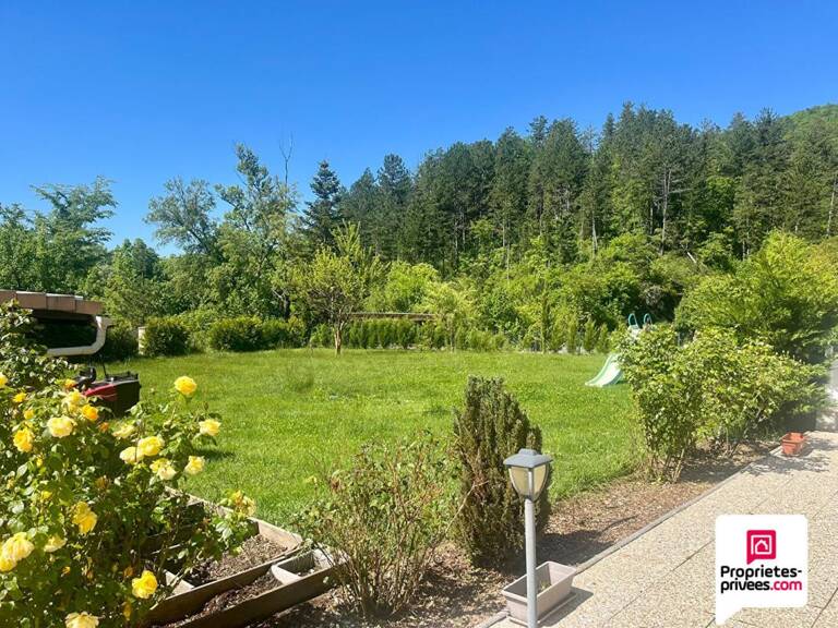À l'abris des regards- maison 5 pièces sur terrain plat, à découvrir ! — photo 1