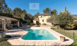 Maison 8 Pièces 275 m² à vendre à Fayence (83440)