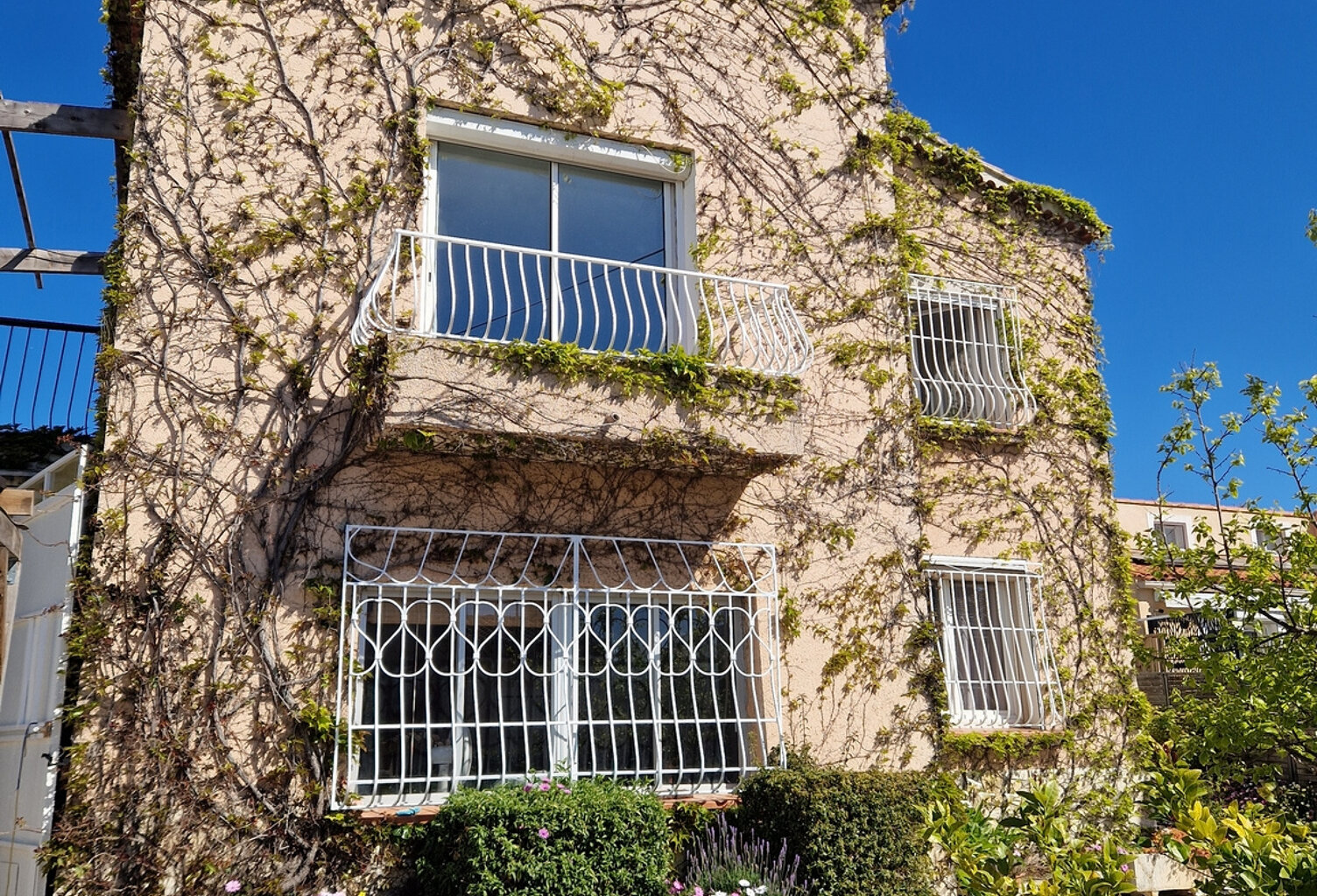Maison 5 pièces, 4 chambres, garage, annexe - La Seyne Sud — photo 1