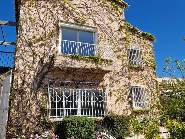 Maison 5 pièces, 4 chambres, garage, annexe - La Seyne Sud — photo du bien
