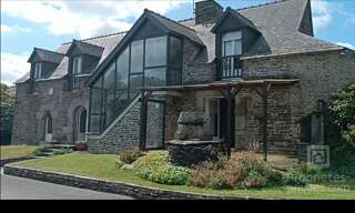 Maison 10 Pièces 200 m² à vendre à Saint-Igeaux (22570)