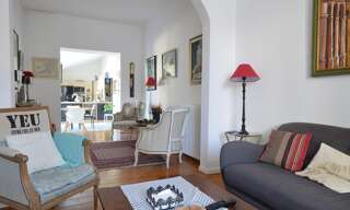 Maison 9 Pièces 181 m² à vendre à La Rochelle (17000)