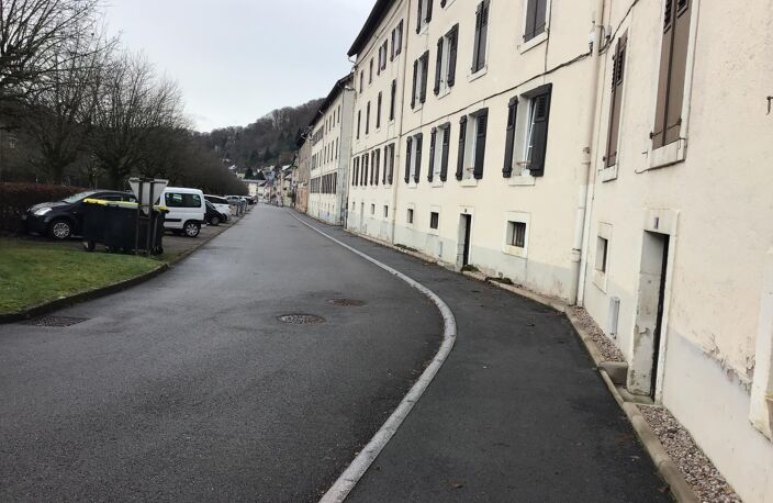 Vente appartement 4 pièces 96 m² Plombières-les-Bains (88370) — photo 2