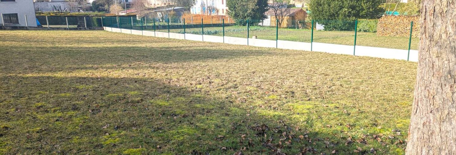 Terrain  942 m² à vendre à Sainte-Maure-de-Touraine (37800)