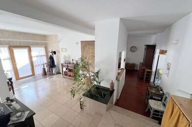 Appartement 6 pièces 239200 €