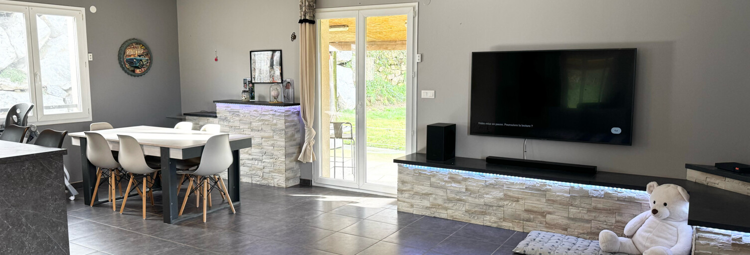 Maison 4 Pièces 93 m² à vendre à Félines (07340)