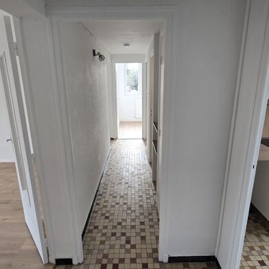 Appartement 3 pièces 702 €