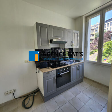 Appartement 2 pièces 405 €