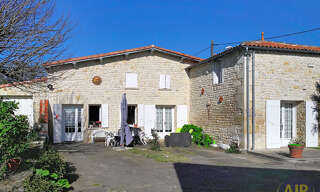 Maison 9 Pièces 220 m² à vendre à Fléac-sur-Seugne (17800)