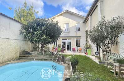 MAISON DE VILLE AVEC JARDIN, GARAGE ET PARTIE INDEPENDANTE — photo du bien