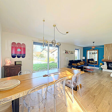 Maison 5 pièces 499000 €