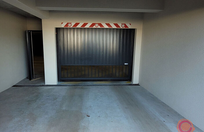 PARKING COUVERT - RESIDENCE LE BARACOU — photo 2