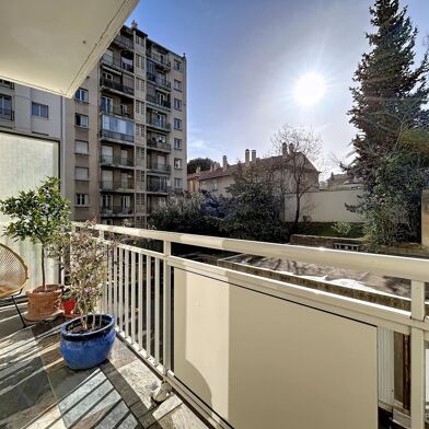 Appartement 4 pièces 1950 €