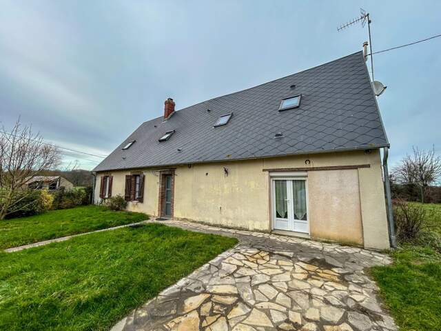 A VENDRE - LONGÈRE 7 PIÈCES - FRIAIZE 28240 — photo du bien
