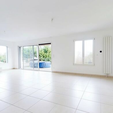 Appartement 4 pièces 1450 €