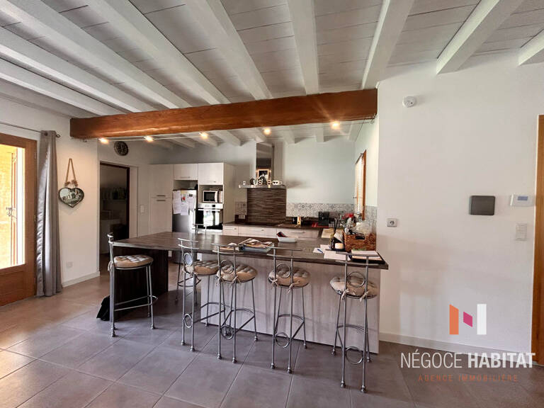 VILLA PLAIN PIED SUR 1570 M2 AVEC PISCINE — photo 1