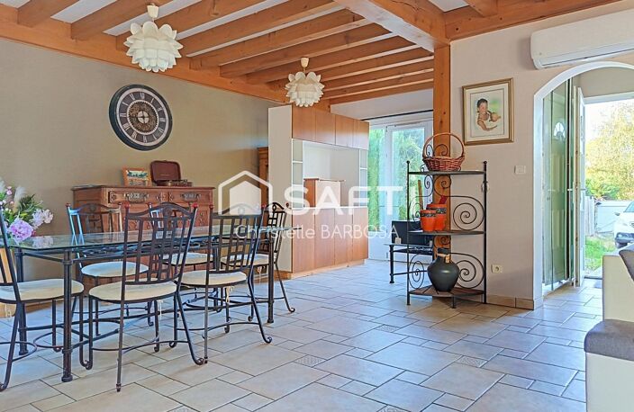 235 m² au total  Maison 175 m² + appartement indépendant 60 m² — photo 5