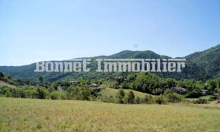 Terrain  2545 m² à vendre à Saint-Ferréol-Trente-Pas (26110)