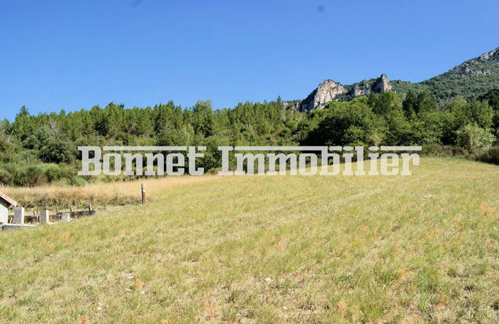 Grand terrain constructible avec très belle vue dominante — photo 5