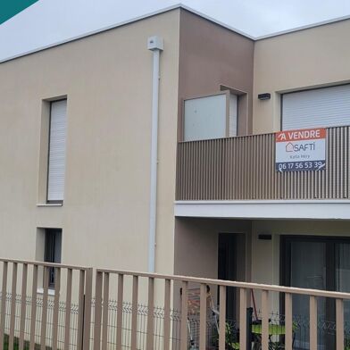 Appartement 3 pièces 245000 €