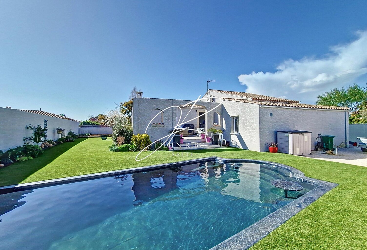 Maison T5 4 chambres 117 m² piscine — photo 1