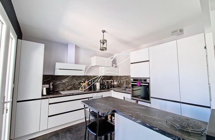 Maison T5 4 chambres 117 m² piscine — photo 5