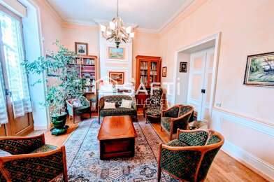 Maison 12 pièces 599000 €