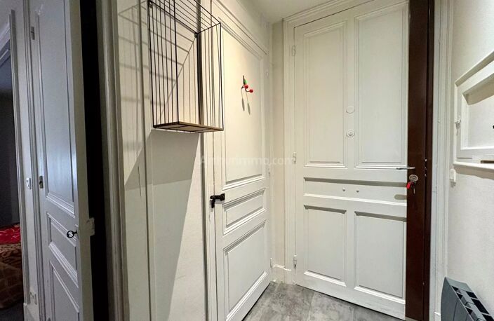 Grenoble BERRIAT/ESTACADE - 1 pièce + cuisine ouverte dans un BEL ANCIEN de 28,65 m² — photo 4