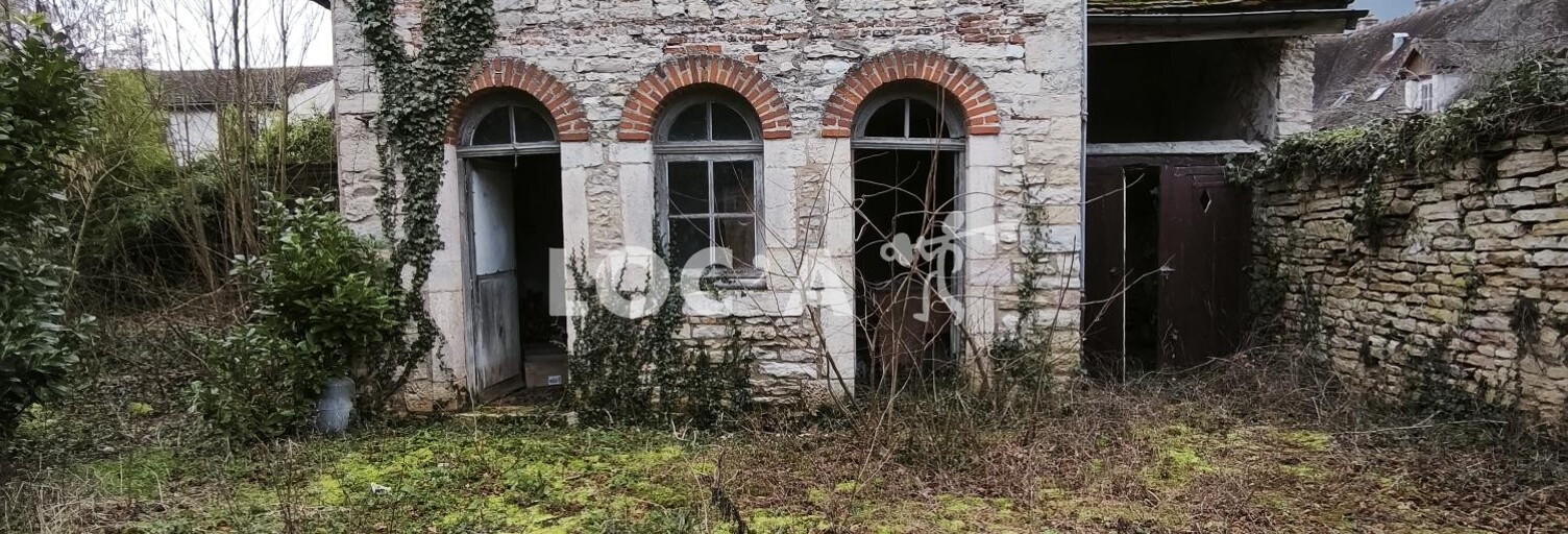 Immeuble  610 m² à vendre à Genlis (21110)