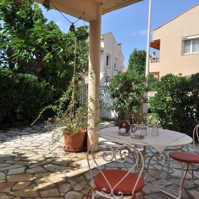 Appartement 4 pièces 240000 €