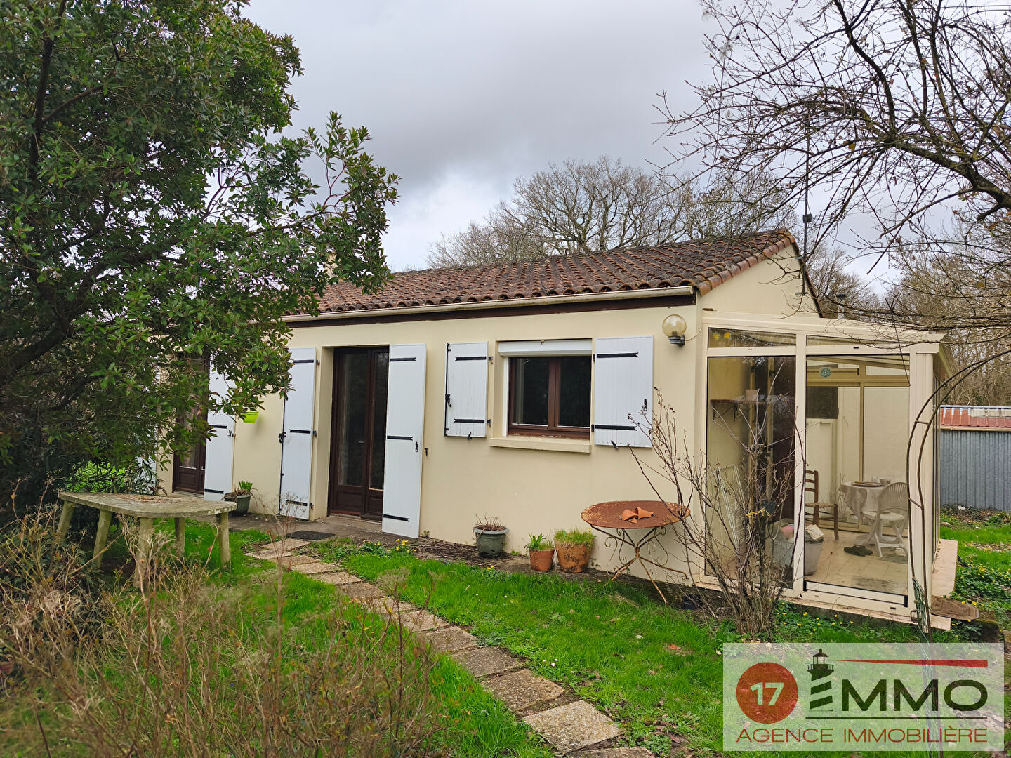 Villa / Maison  T3 à vendre Champdolent 17430