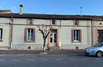 Blaye Les Mines . Bel Immeuble locatif . — photo du bien