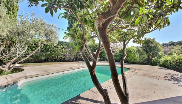 Villa / Maison 8 pièces  à vendre Pradet (Le) 83220