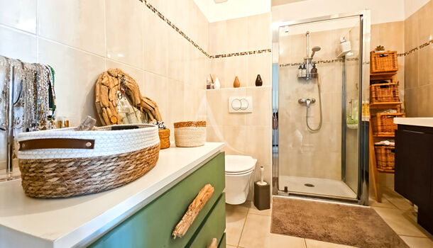 Appartement 2 pièces  à vendre Carqueiranne 83320