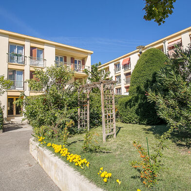 Appartement 4 pièces 300000 €