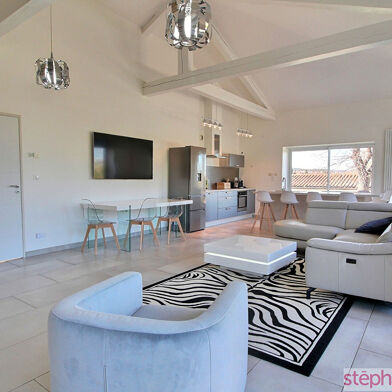 Maison 9 pièces 560000 €