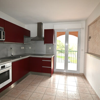 Appartement 3 pièces 900 €