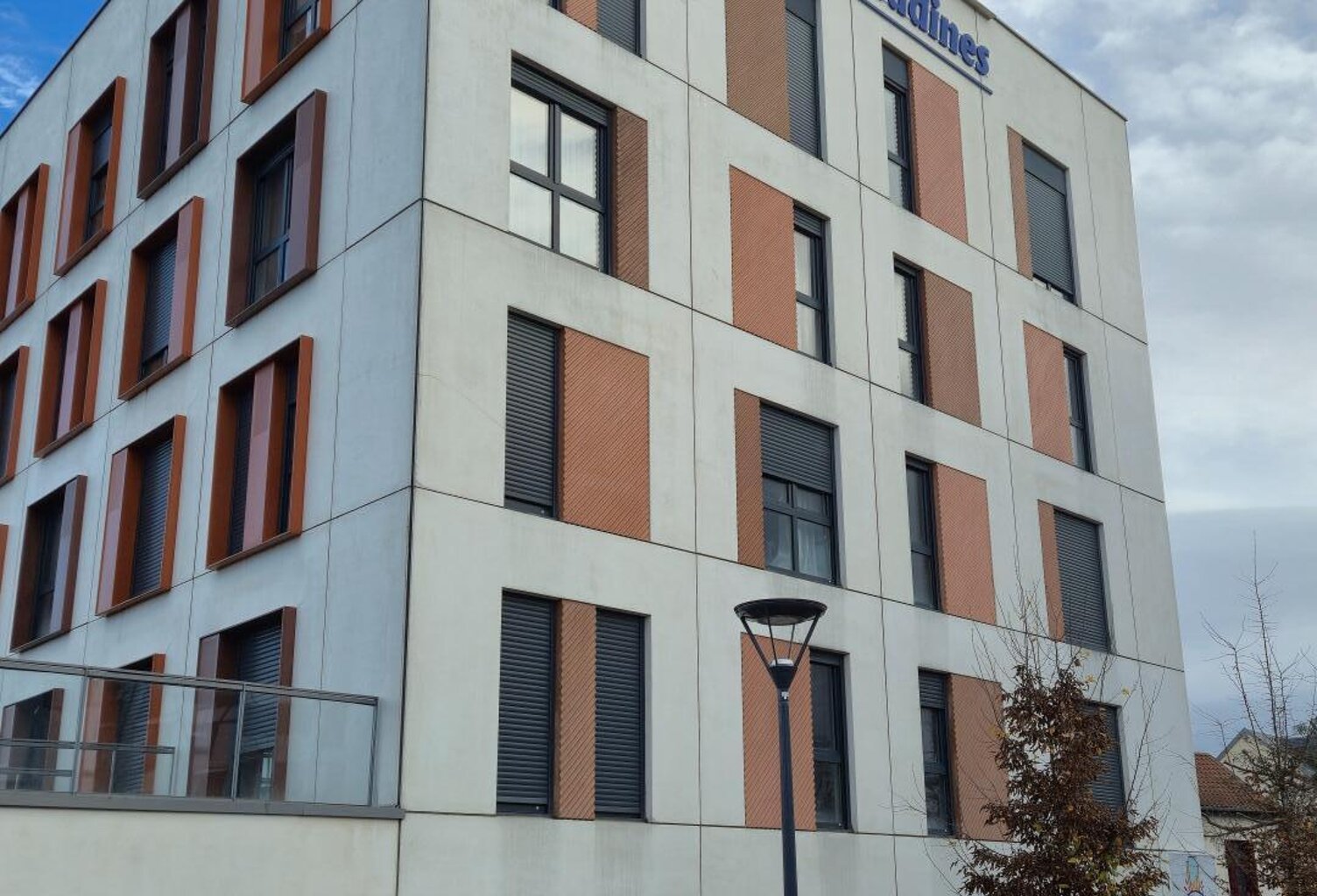 Idéal investisseur! Appartement dans résidence étudiante "Les Estudines" loué en LMNP — photo 1