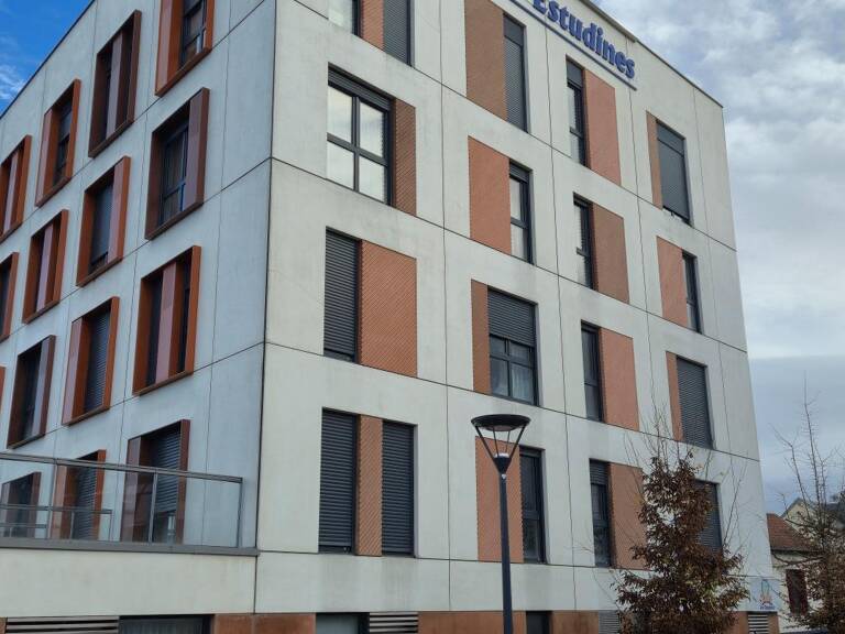 Idéal investisseur! Appartement dans résidence étudiante "Les Estudines" loué en LMNP — photo 1