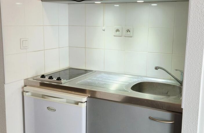 Idéal investisseur! Appartement dans résidence étudiante "Les Estudines" loué en LMNP — photo 3