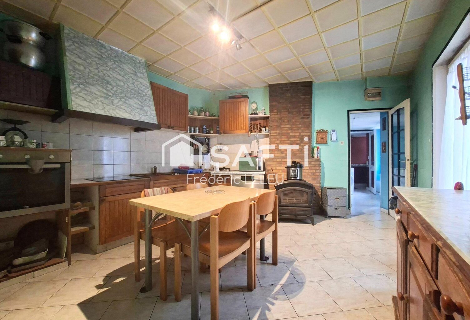 Maison de ville avec jardin et garage + grand hangar — photo 1