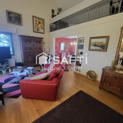 Appartement 4 pièces 299900 €