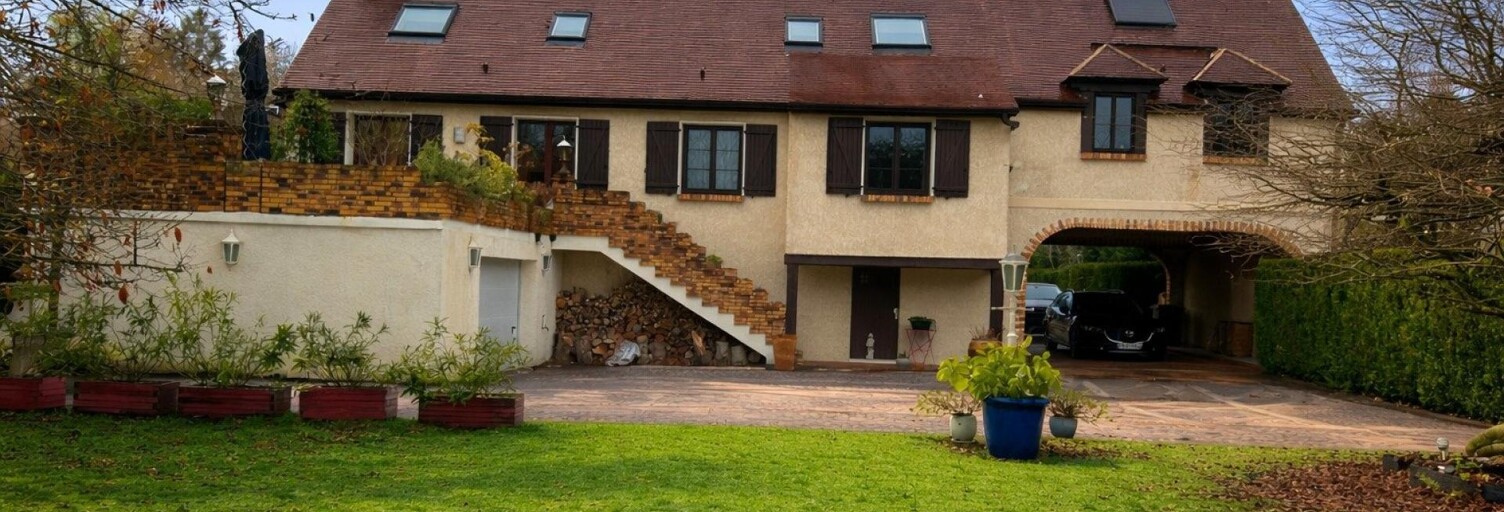 Maison 8 Pièces 189 m² à vendre à Jouy-le-Moutier (95280)
