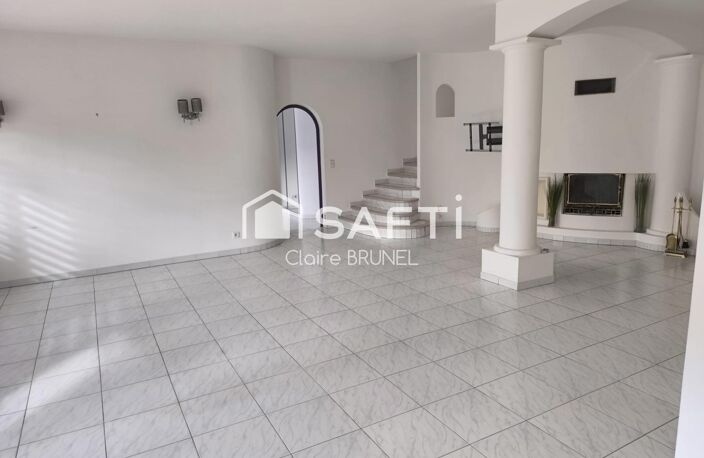 Maison Atypique a fort potentiel — photo 3