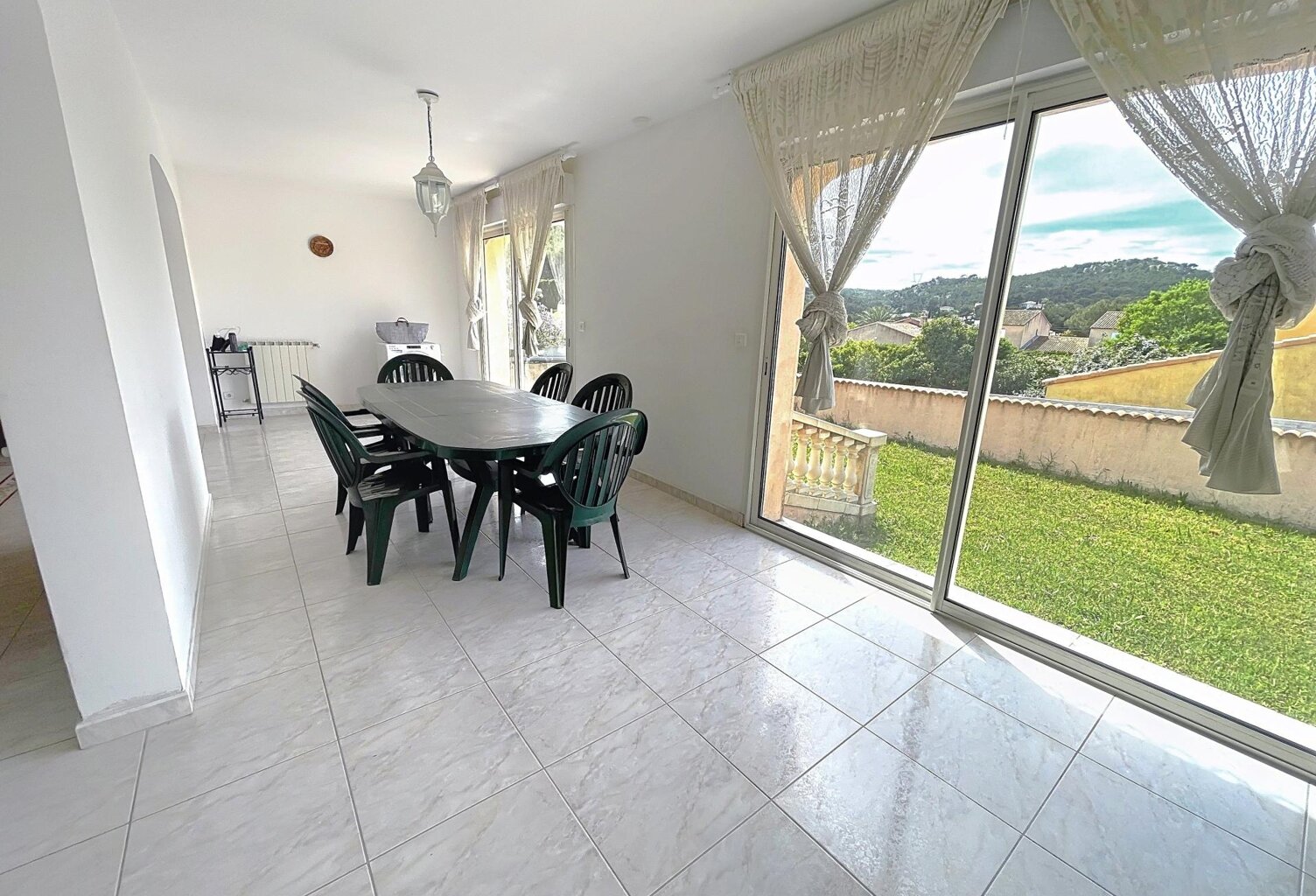 Le Rove, maison de 240m² sur terrain de 600m² — photo 1